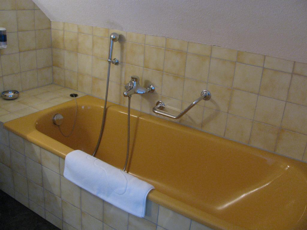 Seegasthof Schiff Kesswil Стая снимка